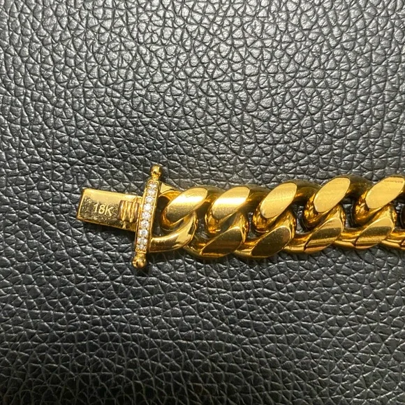 18k CUBAN LINK CHAIN AND BRACELET 18k GOLD PLATED 30" 9.5mm - Picture 8 of 16